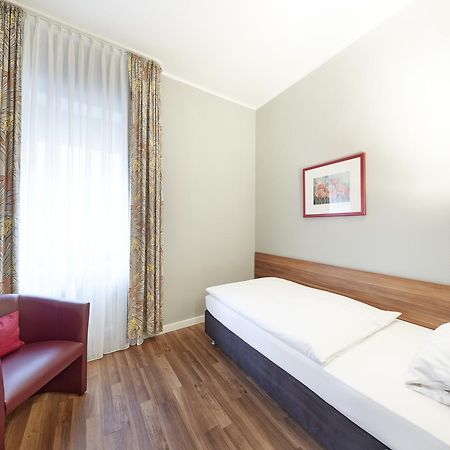 Hotel Bremer Tor Stuhr Eksteriør bilde