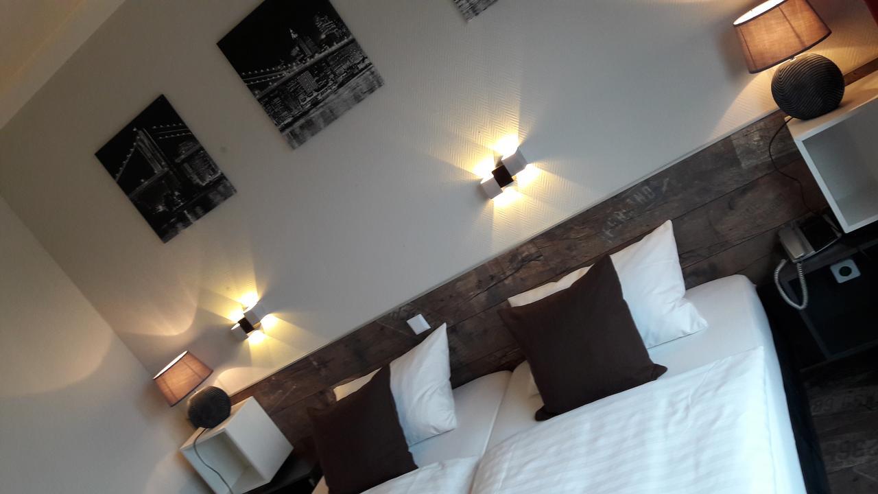 Hotel Bremer Tor Stuhr Eksteriør bilde